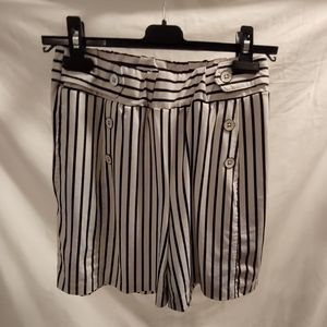 Striped Shorts, size women's medium